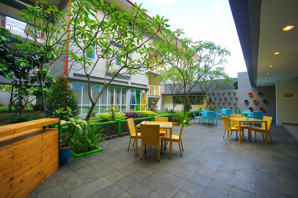 Pop! Hotel Sangaji Yogyakarta Exterior foto